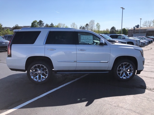 $90,170 2020 Cadillac Escalade Luxury White 4D Sport Utility in Dayton