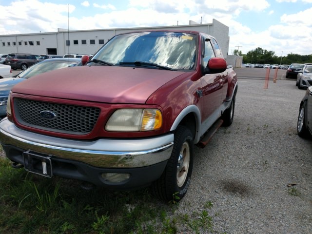 2000 Ford F-150 Red in Beavercreek