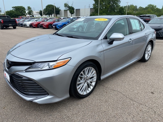 $24,897 2019 Toyota Camry XLE Silver 4D Sedan in Beavercreek