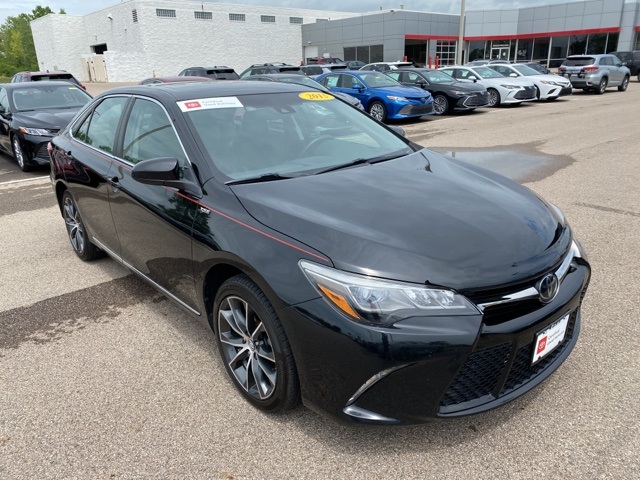 $15,997 2015 Toyota Camry XSE V6 Black 4D Sedan in Beavercreek