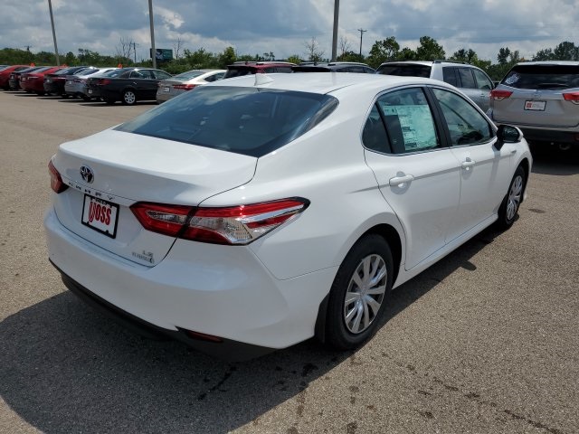 $29,971 2020 Toyota Camry Hybrid LE White 4D Sedan in Beavercreek