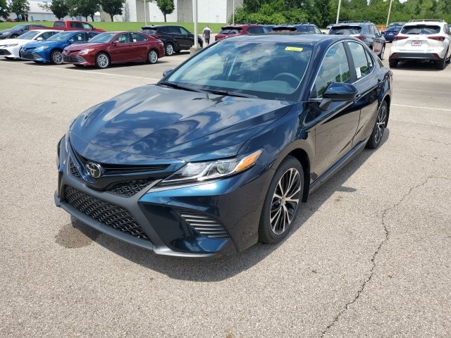 $27,786 2020 Toyota Camry SE Blue 4D Sedan in Beavercreek