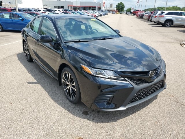 $27,711 2020 Toyota Camry Se Black 4d Sedan In Beavercreek