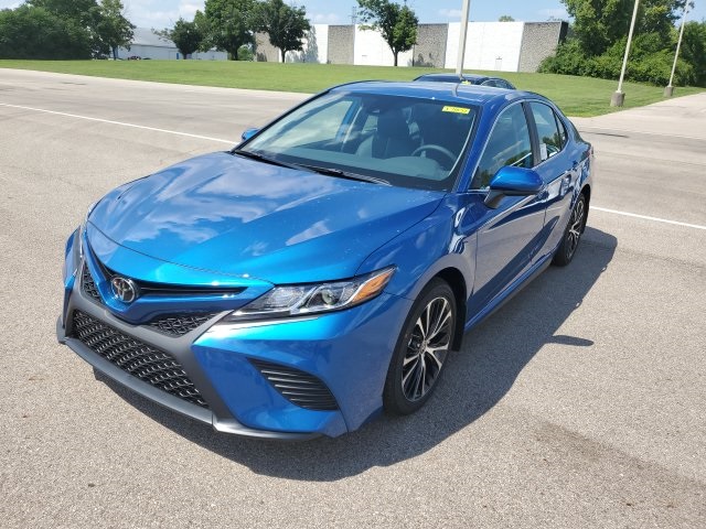 $27,786 2020 Toyota Camry SE Blue 4D Sedan in Beavercreek