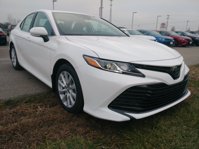 $27,498 2020 Toyota Camry LE White 4D Sedan in Beavercreek