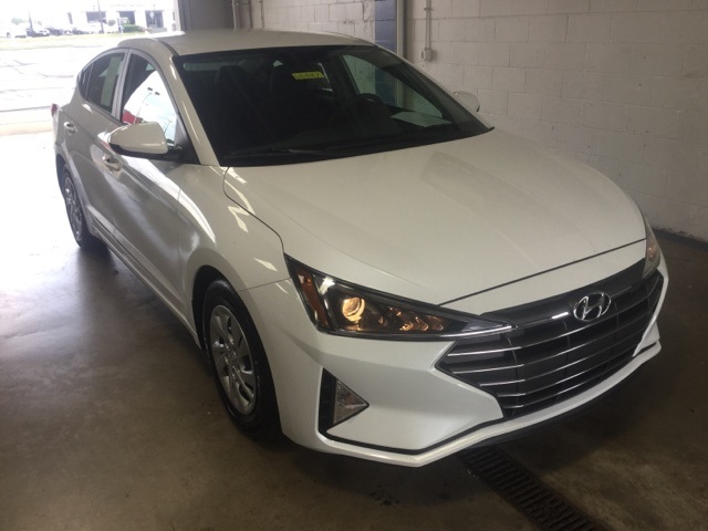 $20,200 2020 Hyundai Elantra SE White 4D Sedan in Dayton