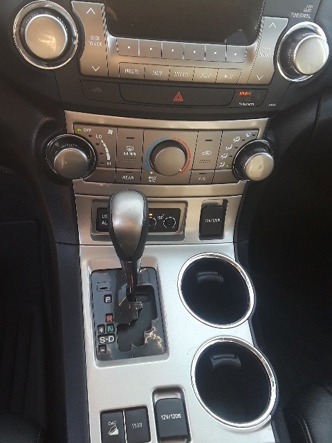 Pre Owned 2012 Toyota Highlander Se Awd 4d Sport Utility
