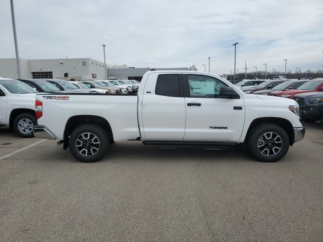 $46,677 2020 Toyota Tundra SR5 White 4D Double Cab in Beavercreek